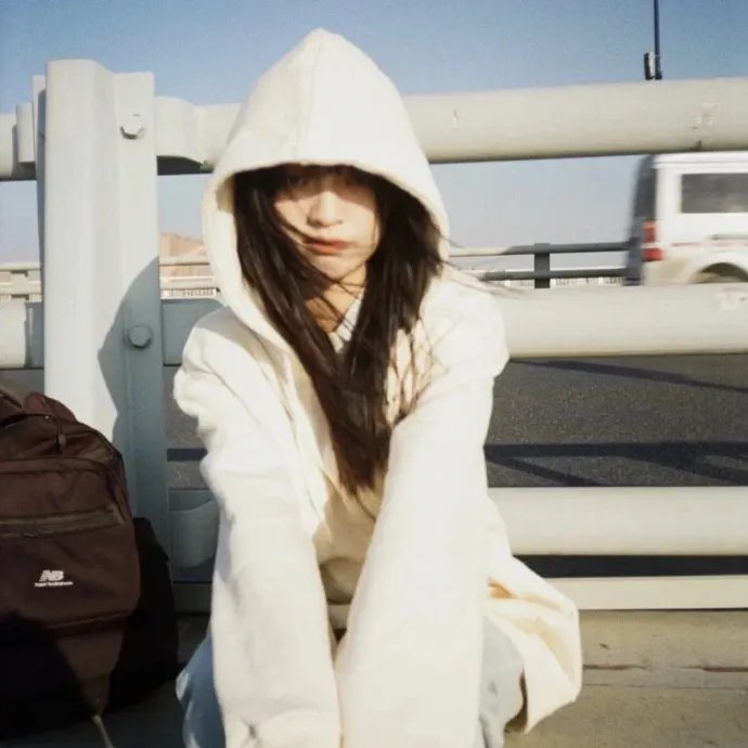 物价贬值后我被女明星倒追